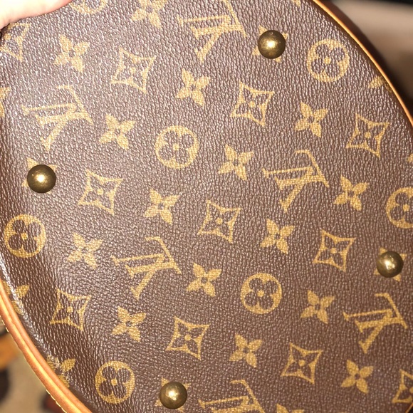 Louis. Hutton Bucket Bag - Picture 4 of 7